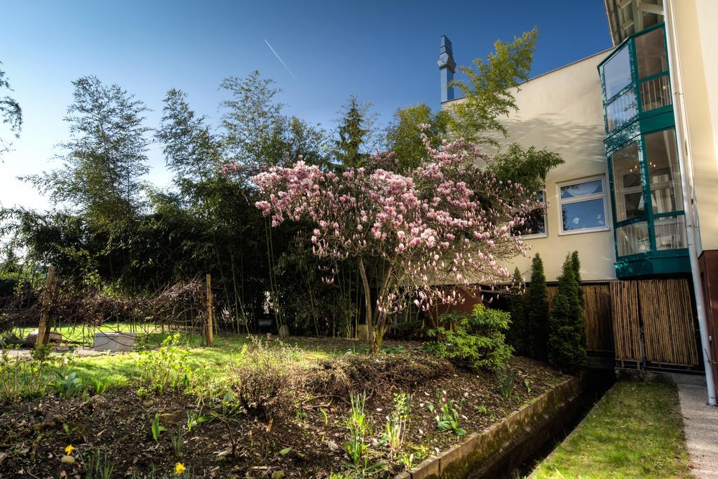 Hotel Weidenhof Klagenfurt am Woerthersee Bagian luar foto